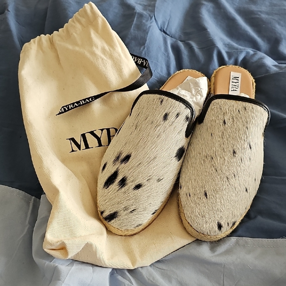 Myra Bag Cowhide Slip-On Shoes